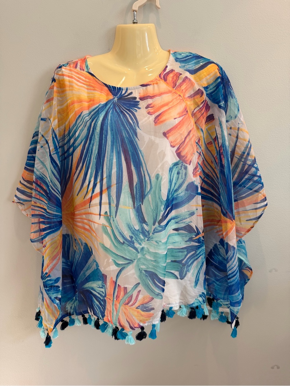 Chico’s Shirt Women’s size 1 / M Kaftan Sheer Lined Tropical Tassel Multicolor